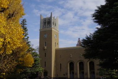 紺碧の空と大隈記念講堂