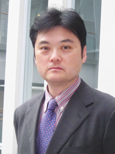 荒井 太郎 氏